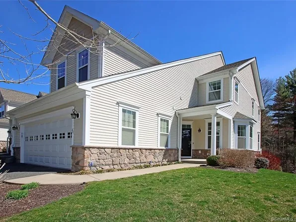64 Ridgewood Drive #64, Middlebury, CT 06762