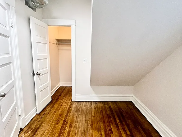 2636 W 23rd St #1F — Photo 7