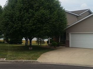 16 Thomas Ct, Mackinaw, IL 61755