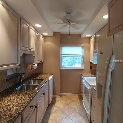 5th image of 244 Saint Augustine Ave APT 407