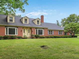 17 Western Dr, Decatur, IL 62521