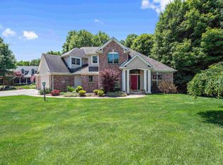 7612 Cinereal Ct, Roanoke, IN 46783