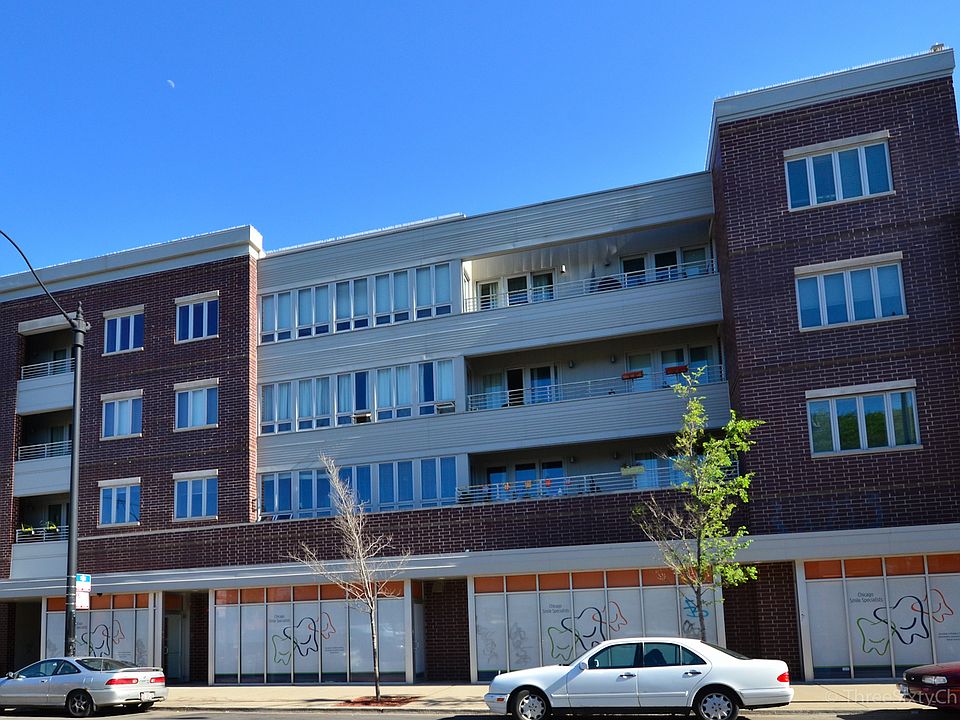 1st image of 3021 W Armitage Ave #405