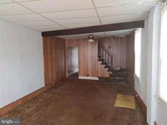 Additional Living Room