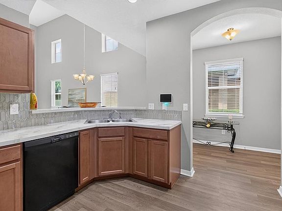 2nd image of 2169 BROADWAY VIEW AVENUE