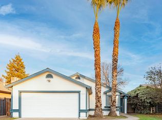 1036 N Sacramento St, Tulare, CA 93274