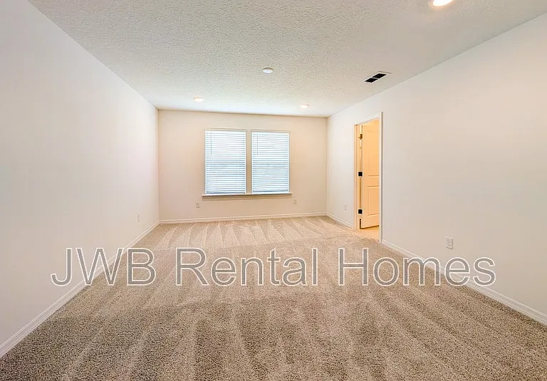 1865 Sue Meadow Ln — Photo 11