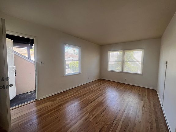 2nd image of 419 N Chapel Ave Unit C