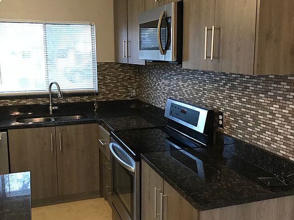 2nd image of 10185 Mason Dixon Cir