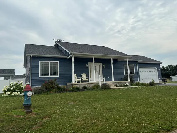 50 Lowell Ave, Frankfort, OH 45628