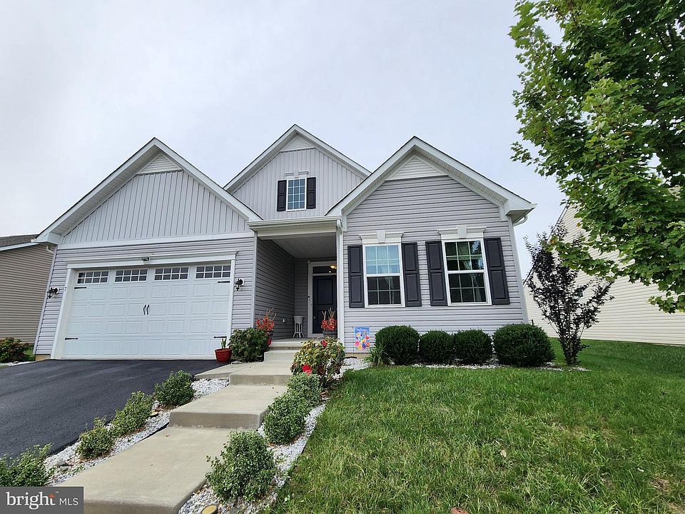 1st image of 7 Pegasus Ln