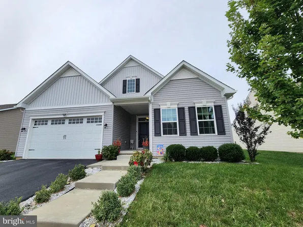 7 Pegasus Ln, Smyrna, DE 19977