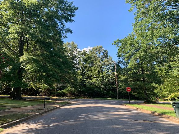4th image of 2255 Lovitt Dr