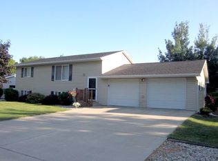205 Lovejoy Ln, Aurora, SD 57002