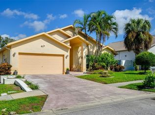 851 Kriswell Ct, Palm Harbor, FL 34683