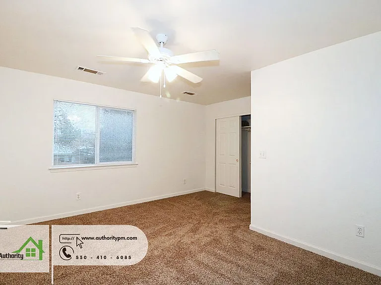 1729 Laurel Ave #B — Photo 19