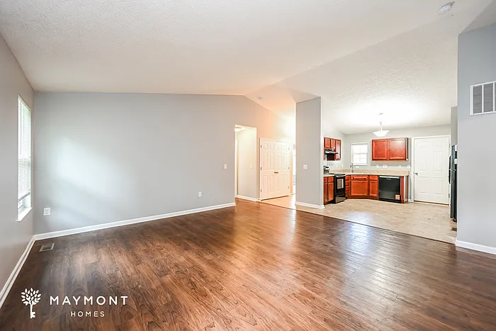 374 Molise Cir — Photo 5