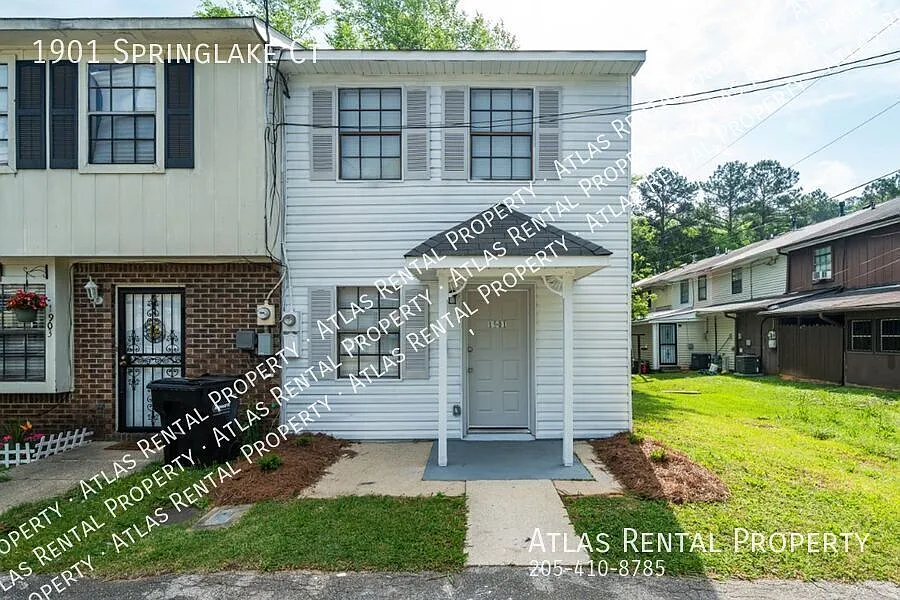 Charming 2BR/1.5BA Home — Photo 2