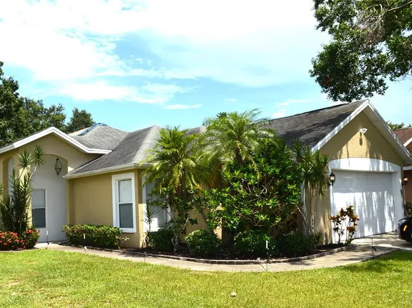 1576 Fawnwood Cir, Sarasota, FL 34232