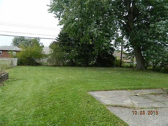 3rd image of 25 Shannon Dr