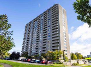 2625 Regina St #1706, Ottawa, ON K2B 5W8
