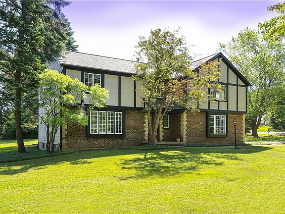 3rd image of 114 Henning Dr