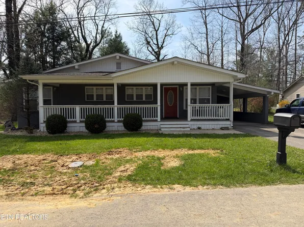 38 Oak Ln, Sparta, TN 38583