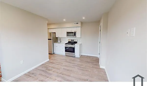 2425 Alabama Ave SE #302 — Photo 10