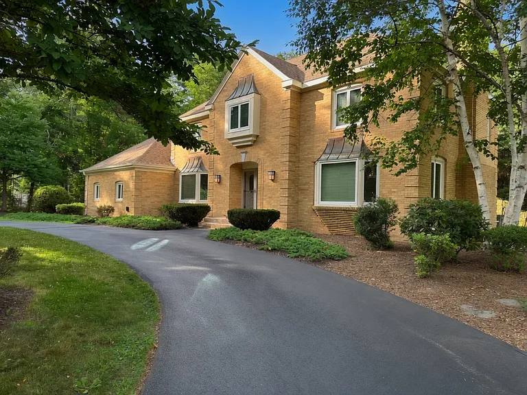 33 Indian Rock Rd — Photo 4