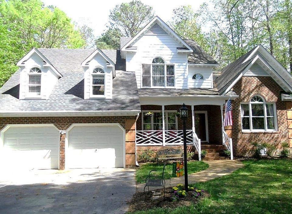 5726 Maple Brook Drive