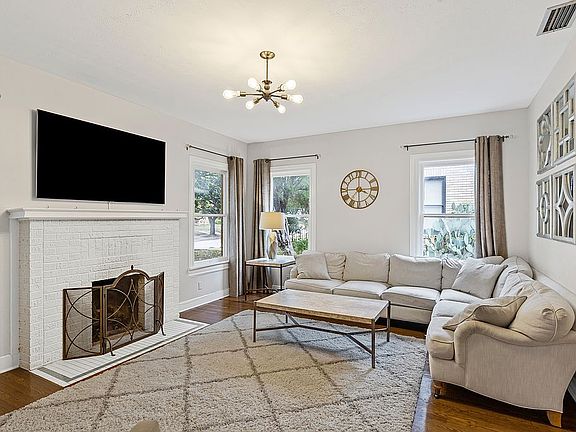 5th image of 2225 Tremont Ave