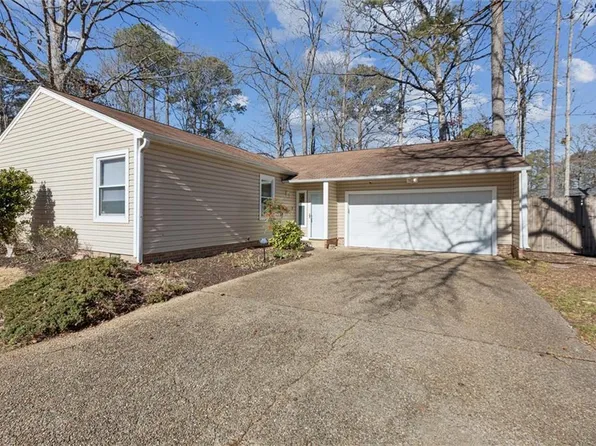 317 Hearthstone Way, Newport News, VA 23608