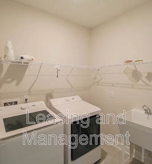 2066 Cousteau Ct — Photo 22