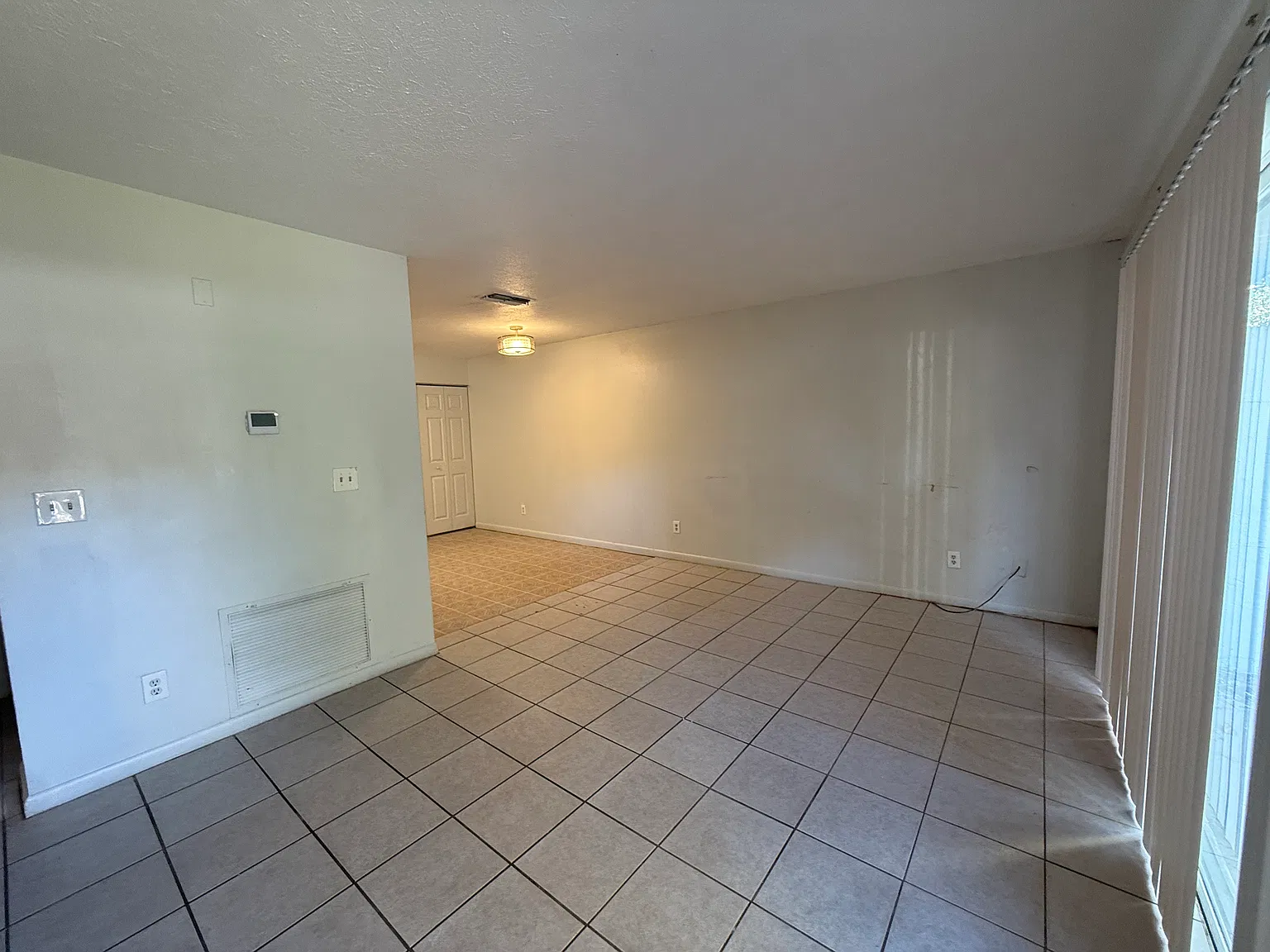 2 bed, 950 sqft, $1,150 — Photo 2