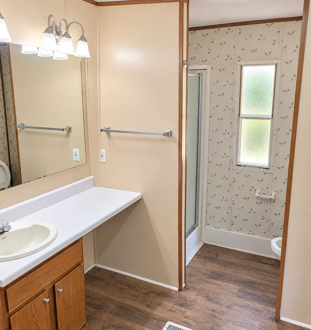 3 bed, 1060 sqft, $1,200 — Photo 3