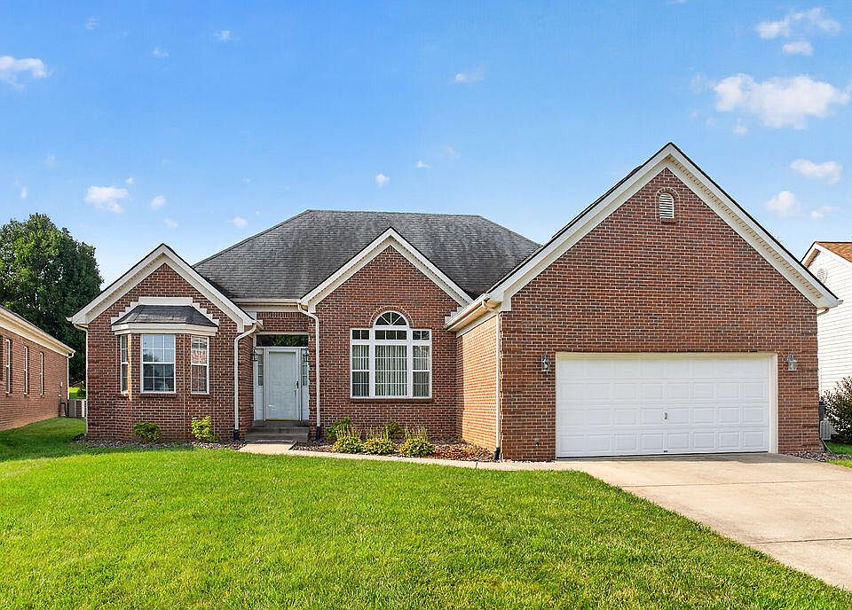 1st image of 661 Mannington Pl