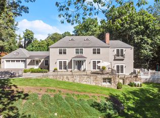 36 Evergreen Rd, Greenwich, CT 06830