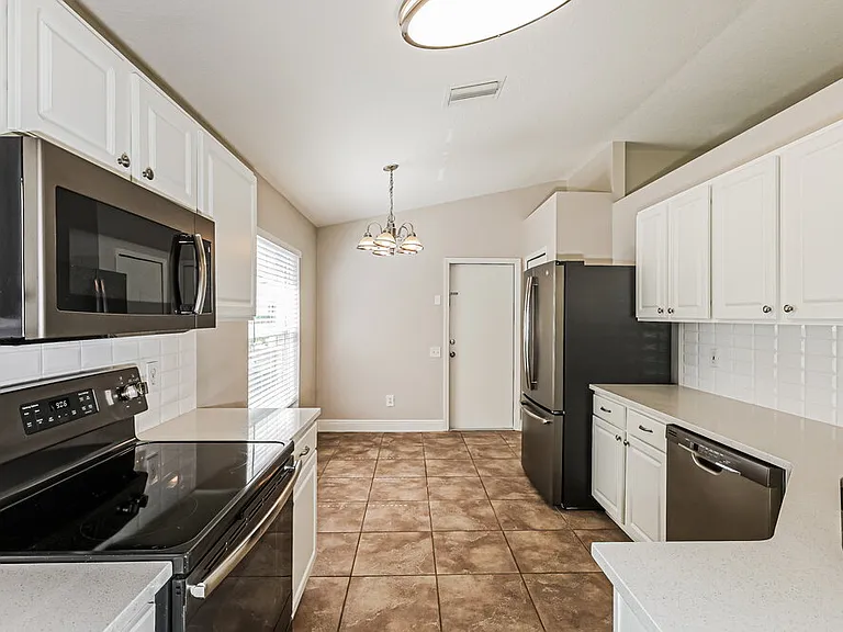 10428 Hunters Haven Blvd — Photo 7