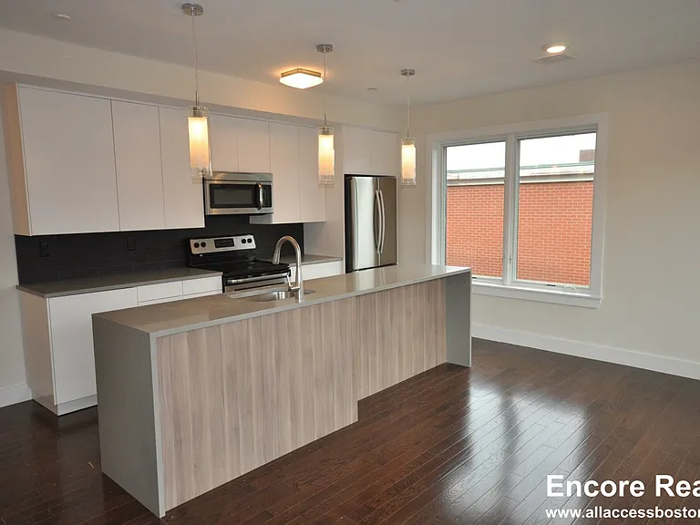 659 Massachusetts Ave #6 — Photo 3