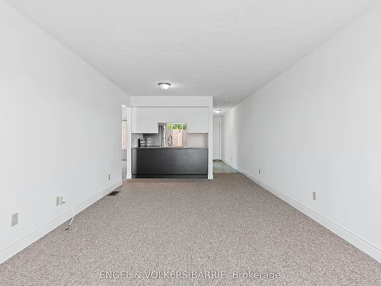 43 Olive Cres #204 — Photo 13