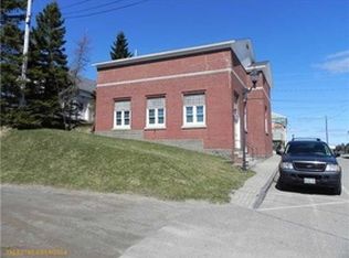21 Water St, Lubec, ME 04652