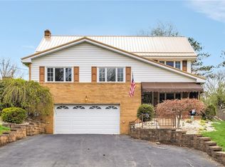 105 Northumberland Dr, Irwin, PA