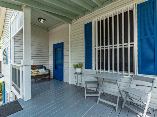 2809 Bernardo De Galvez Ave, Galveston, TX 77550