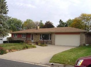 157 W Kohler St, Sun Prairie, WI 53590