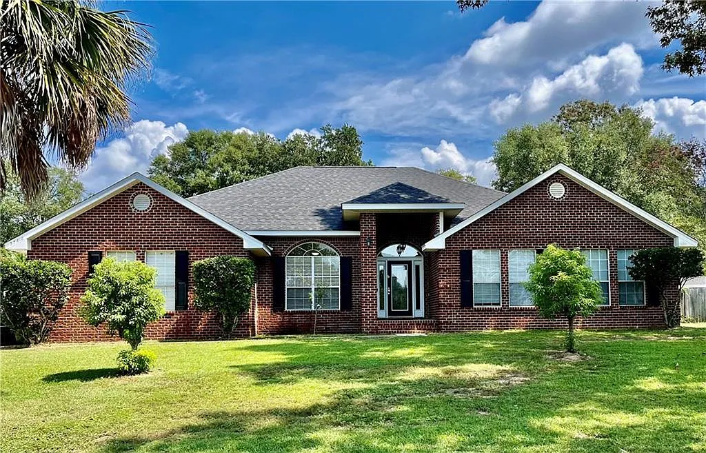 4 bed, 3.0 bath, 2971 sqft, $2,750 — Photo 1