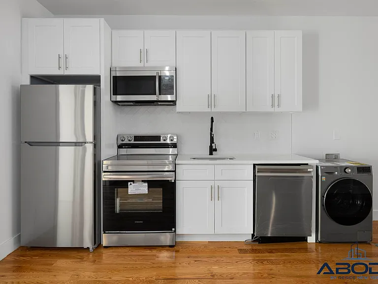 1012 Gates Ave #5C — Photo 7