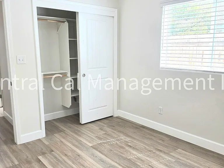9029 Almond Creek Dr — Photo 32