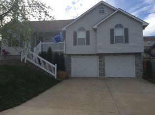 804 SW Brome Dr, Grain Valley, MO 64029