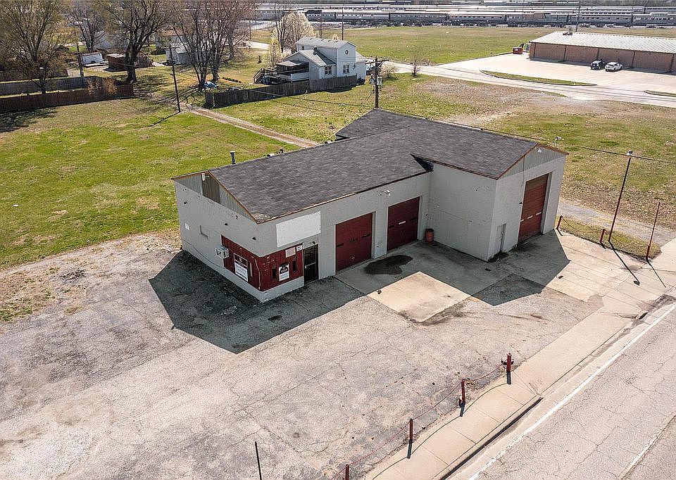 1st image of 310 McCambridge Ave