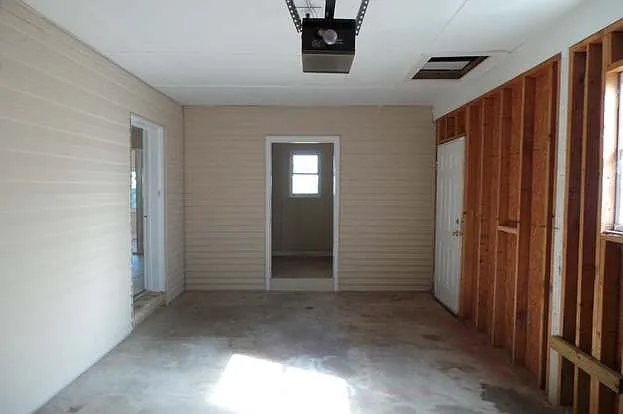 7028 Nathan Rd — Photo 25